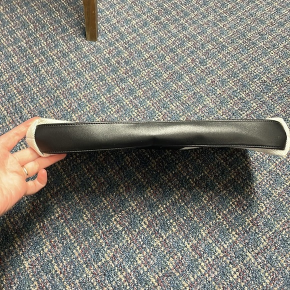 Preloved Riley Versa bag - Picture 3 of 13